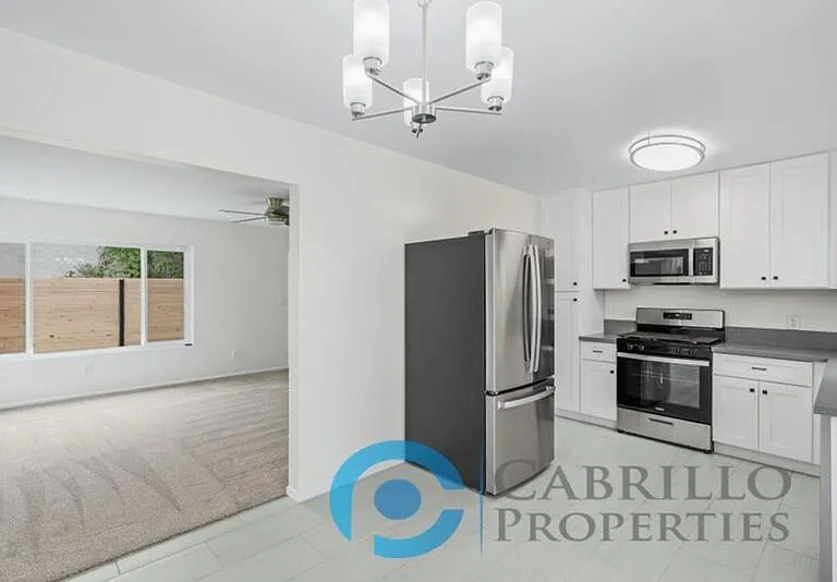 885 Home Ave #A — Photo 3