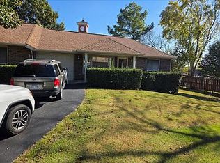 515 Gentry St APT 10, Mountain Home, AR 72653
