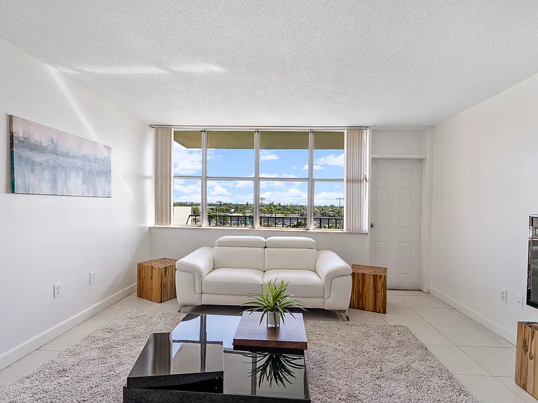 1 Bed 1.5 Bath Model Unit