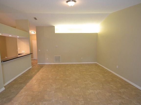 3rd image of 2725 Sundance Pl