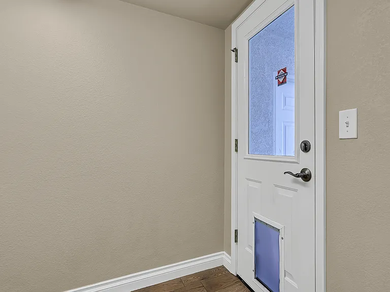 3857 Eagle Pkwy — Photo 14