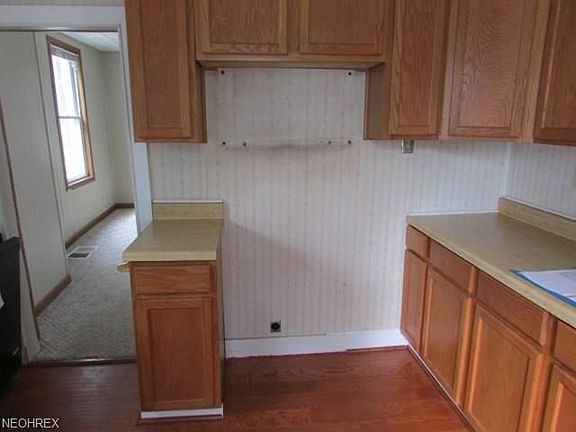4th image of 540 Taylor Ave