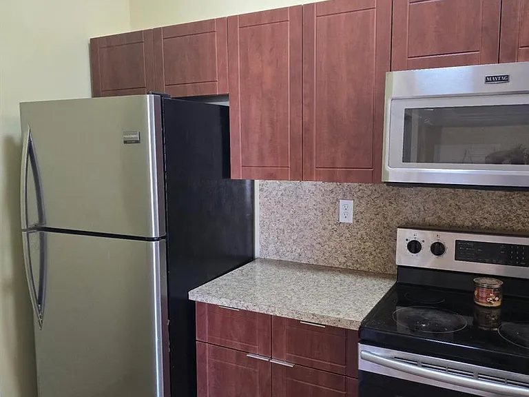 18310 Mediterranean Blvd #6-24 — Photo 16