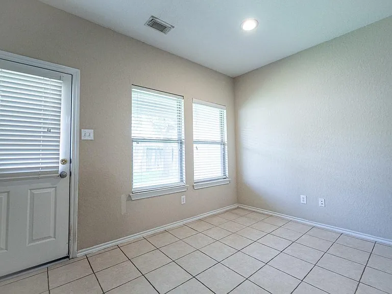 11219 Overland Trail Dr — Photo 15