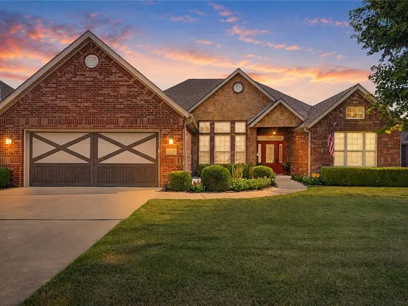 5310 S Stone Bay Ct, Rogers, AR 72758