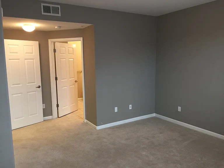 88 N Jackson Ave #203 — Photo 16
