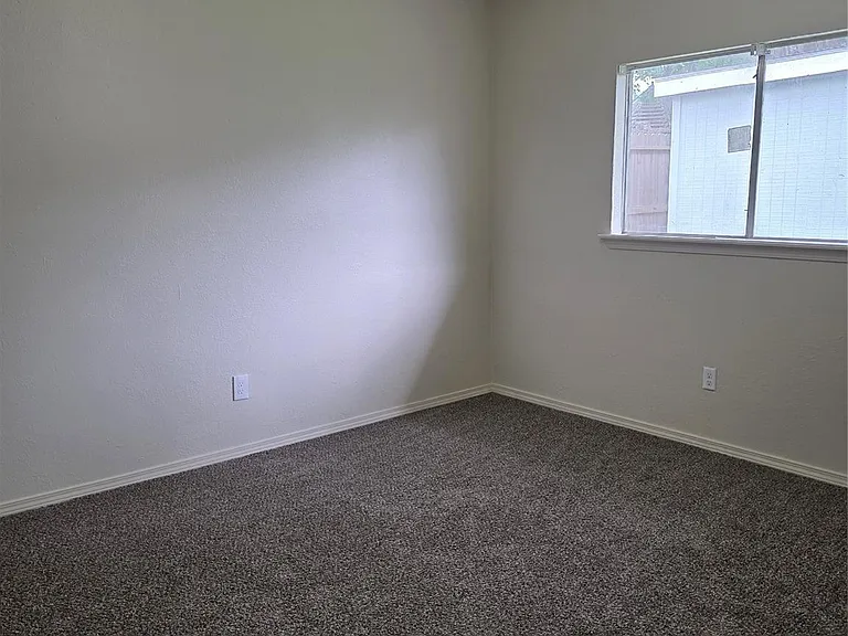 19410 Westhaven Dr — Photo 32