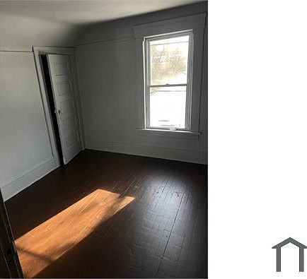 3rd image of 8112 Maryland Ave
