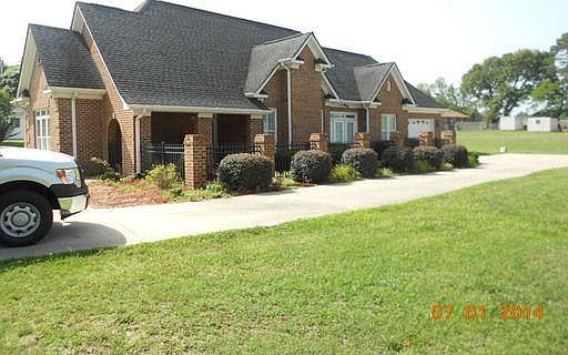 1st image of 2731 Fairview Dr
