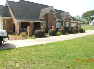 2731 Fairview Dr, Gastonia, NC 28052