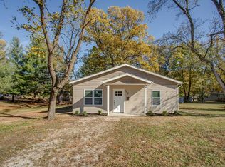 112 N Vine St, Freeburg, IL 62243