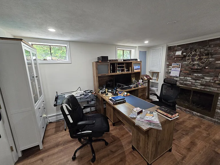 55 Eldred St — Photo 24