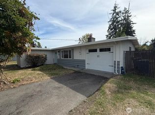 712 141st St E, Tacoma, WA 98445