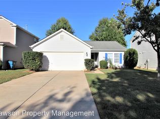 6646 Wicked Oak Ln, Charlotte, NC 28216