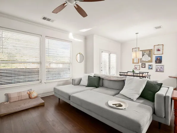 4620 W William Cannon Dr APT 39, Austin, TX 78749