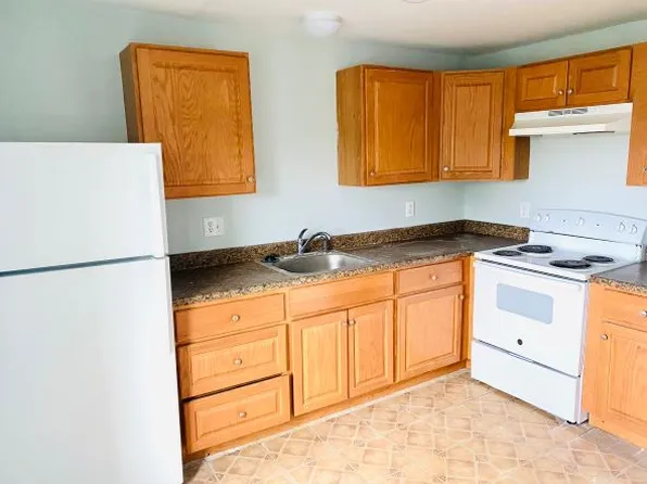 504 N Main St #C4, Winsted, CT 06098