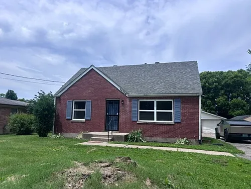 11706 Maple Way Photo 1