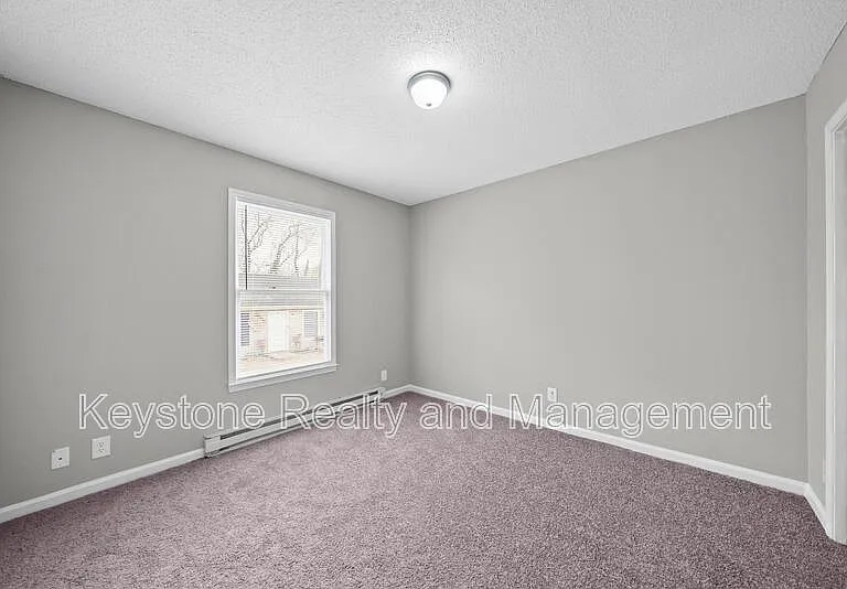 191 Oak St #2 — Photo 11