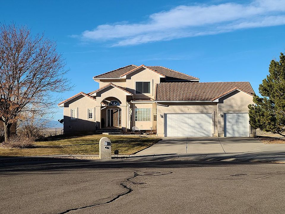 1st image of 5 Carnoustie Ct