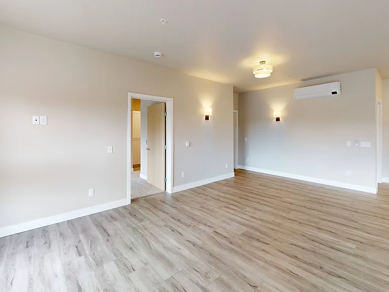 Archway Apartments | 2 Bedroom XL | 2 Bath