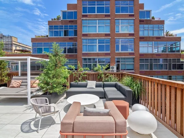 110 Horatio Street image 9 of 10