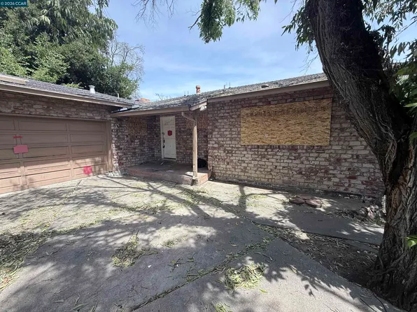 93 Mackie Dr, Martinez, CA 94553
