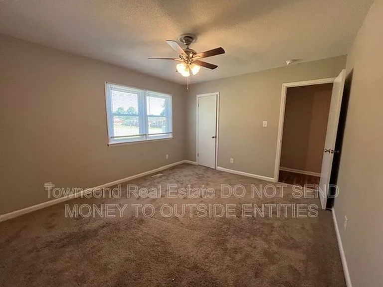 1017 Xavier Dr — Photo 11