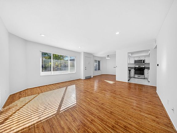 4th image of 5317 Denny Ave #51208