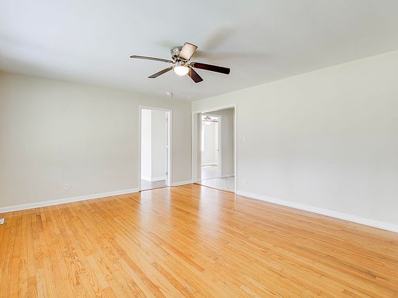 5th image of 2249 Pepper Rd