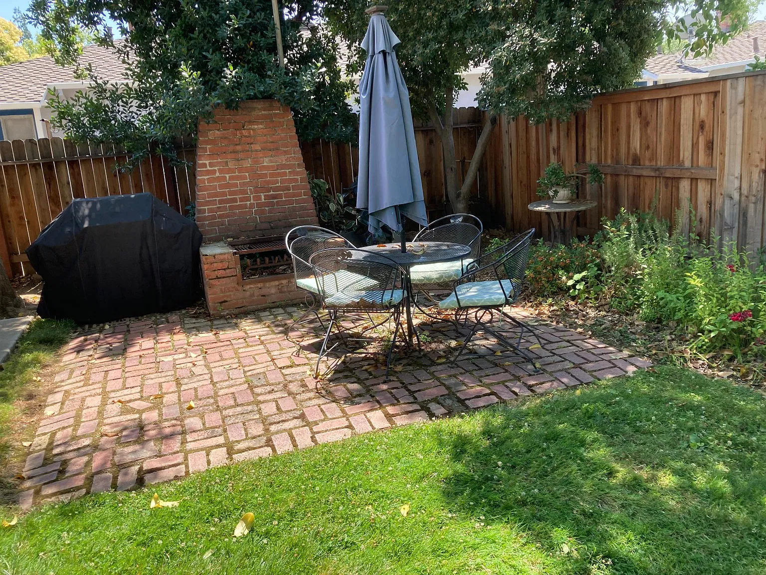 1 bed, 1100 sqft, $2,300 — Photo 3
