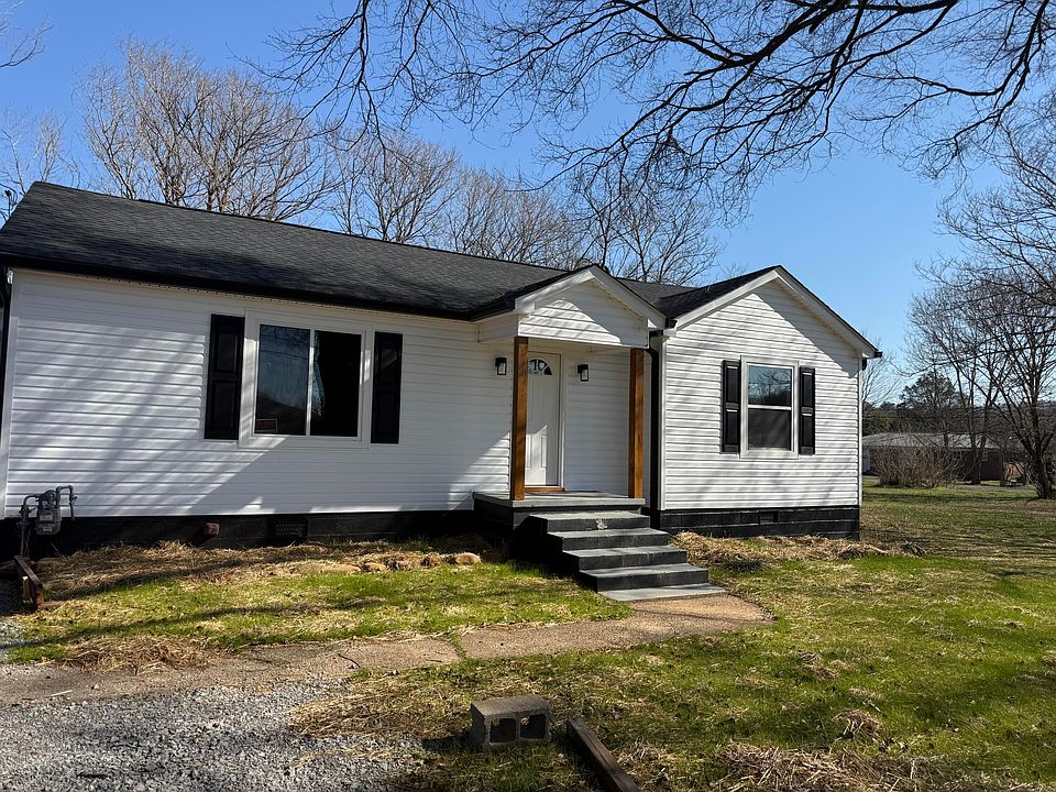 1st image of 4752 Happy Valley Rd