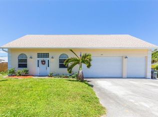1833 Len Dr, North Palm Beach, FL 33408