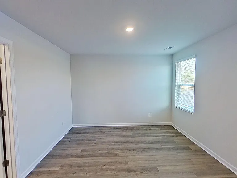 1095 Hanson Dr — Photo 24