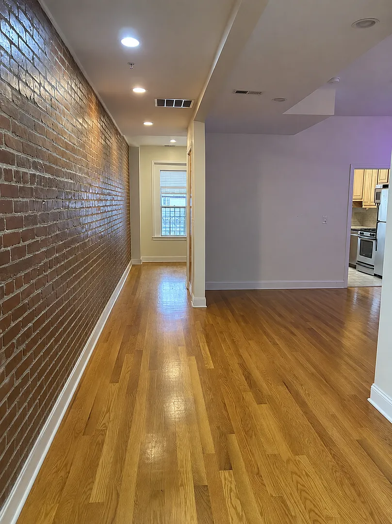 407 P ST NW — Photo 3