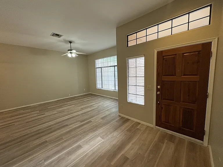 Interior entry area