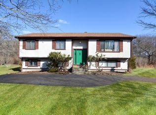 16 Pleasant View Dr, Little Compton, RI 02837