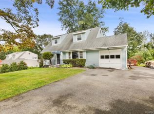 135 Rita Dr, Cortlandt Manor, NY 10567