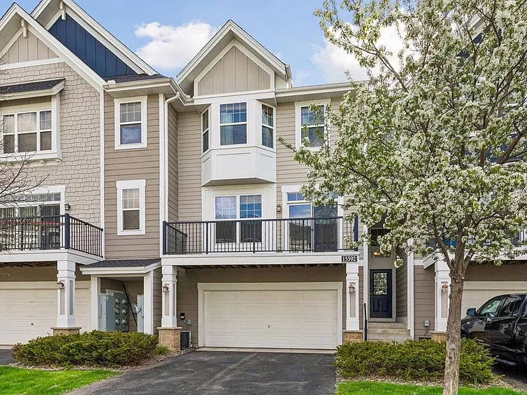 15592 Eagles Nest Way — Photo 1