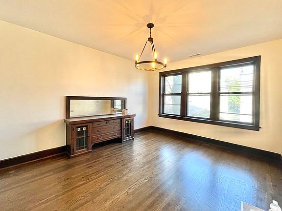 4th image of 1414-16 W Argyle St #1