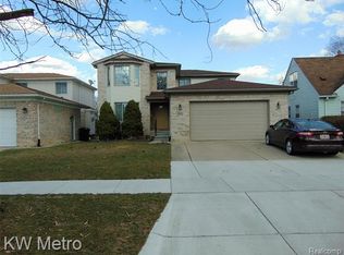 7530 W Parkway St, Redford, MI 48239