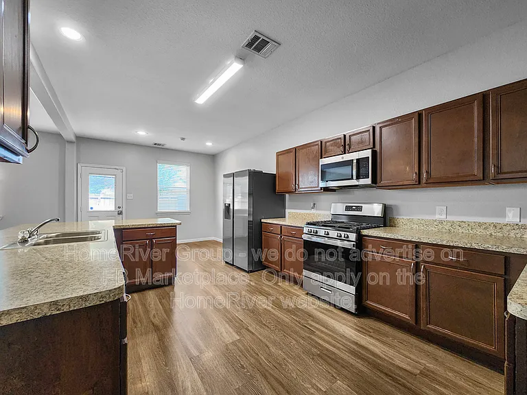 10311 Urban Oak Trl — Photo 8