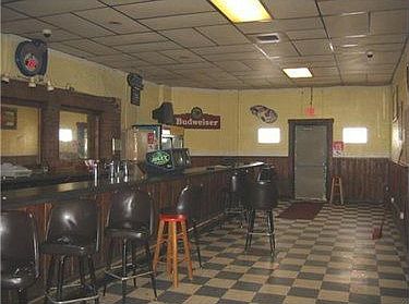 4th image of 1102 East Ave