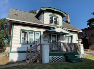 831 S 84th St, West Allis, WI 53214