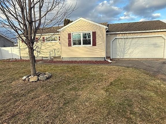 2nd image of 36 Daley St