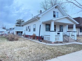 1812 J St SW, Cedar Rapids, IA 52404