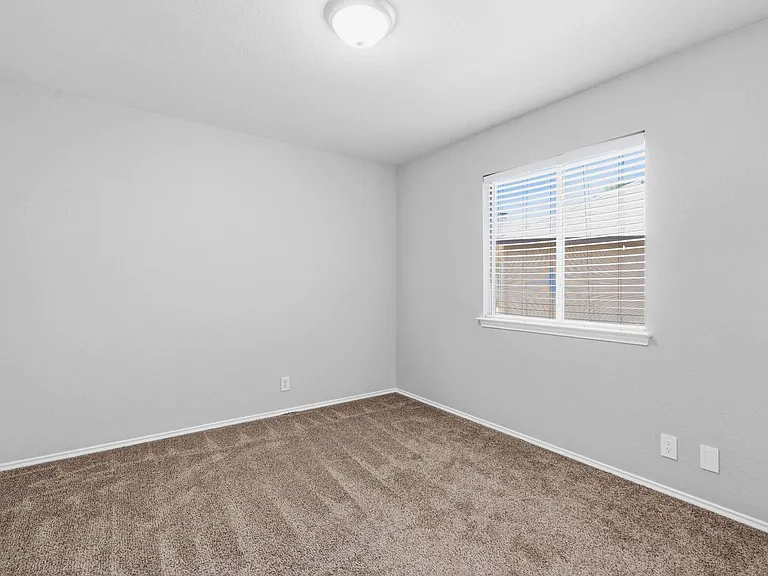 5003 Cleves St — Photo 18