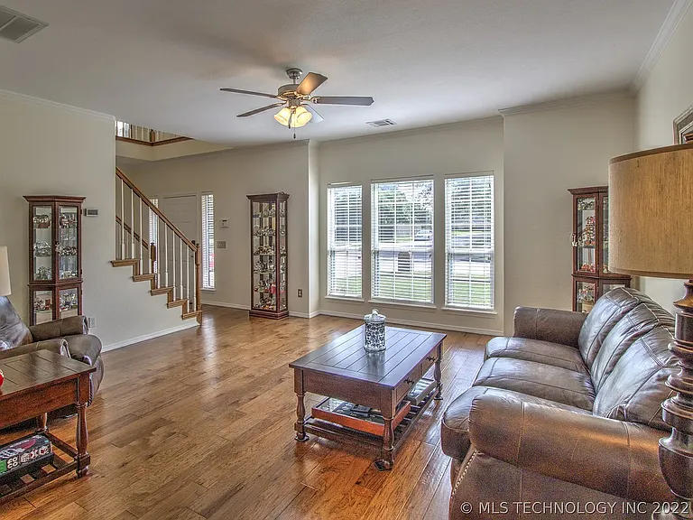 2422 S Redwood Pl — Photo 19