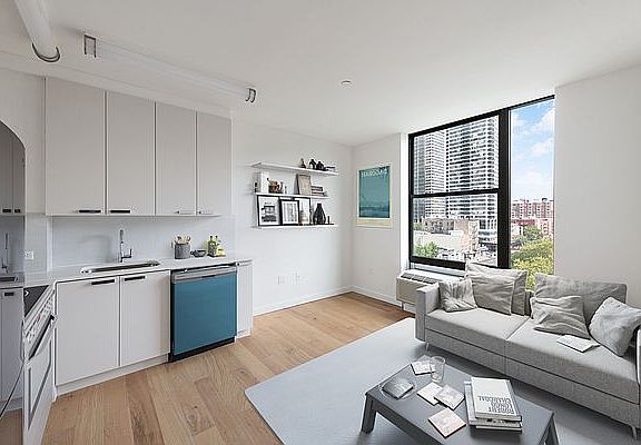 5th image of 300 E 120th St #4D
