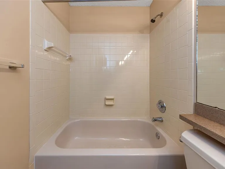 3121 Beecher Dr E #A — Photo 22