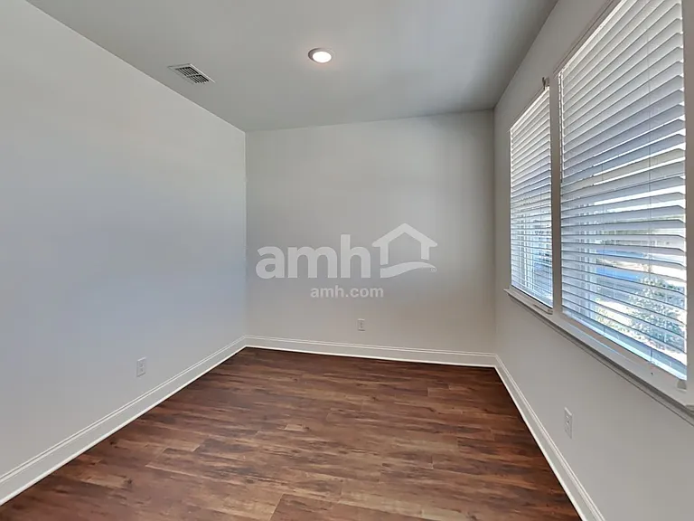 11 Spruce Cir — Photo 7